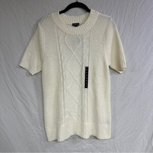 NWT Torrid Short Sleeve Sweater - Cream - Size 0X